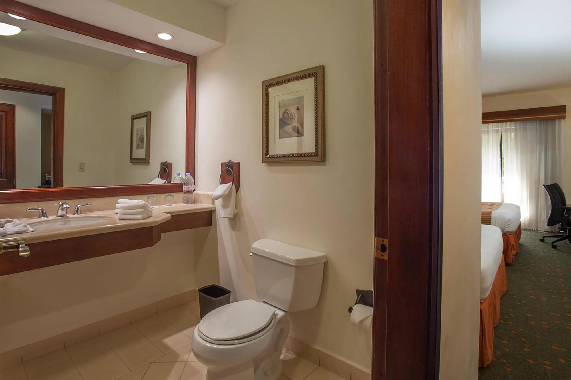 Courtyard By Marriott Santo Domingo Hotel Eksteriør billede